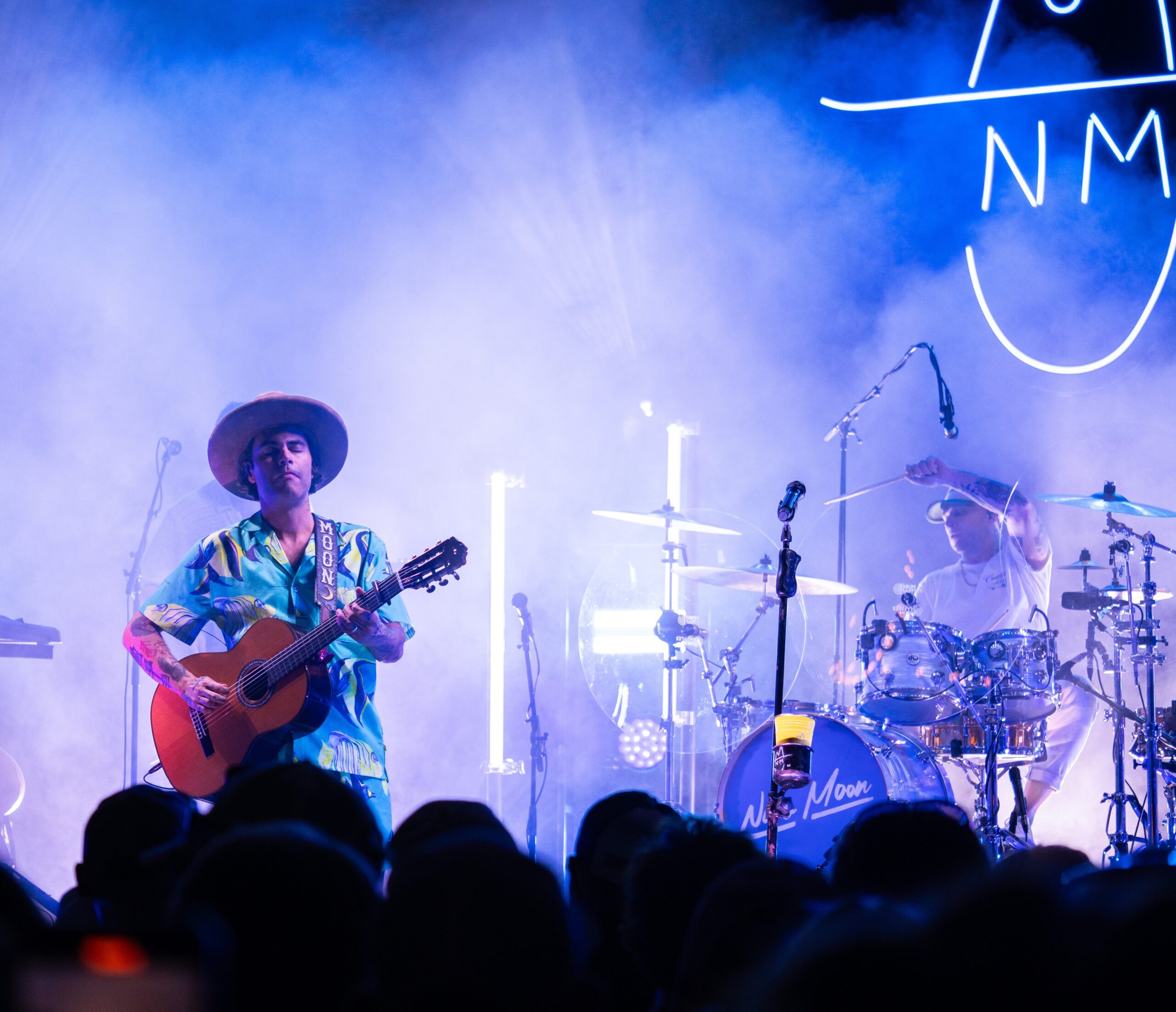 Uplifting country star Niko Moon to headline music and wellness event at The Refinery